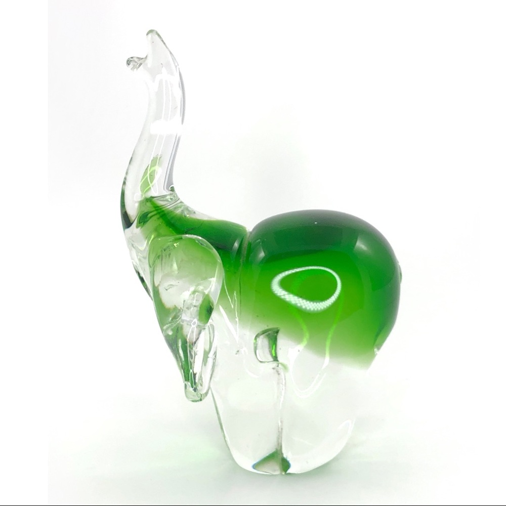 Fifth Ave Crystal Ltd Art Glass Elephant